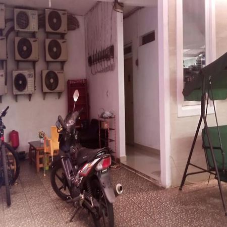 ג'קרטה Spot On 90538 Wisma Dewi Syariah מראה חיצוני תמונה