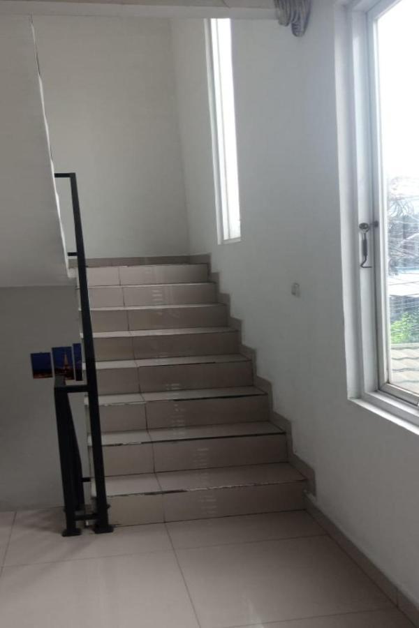 ג'קרטה Spot On 90538 Wisma Dewi Syariah מראה חיצוני תמונה