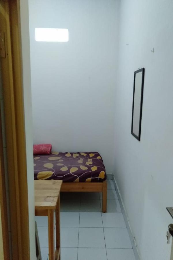 ג'קרטה Spot On 90538 Wisma Dewi Syariah מראה חיצוני תמונה