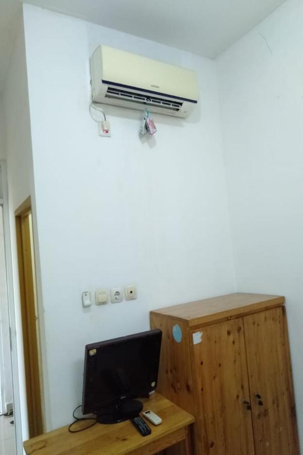 ג'קרטה Spot On 90538 Wisma Dewi Syariah מראה חיצוני תמונה